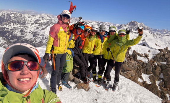 PROTAL MADRID EN SU SALIDA DE SKIMO ABRIL 2026