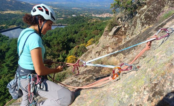 Cursos de montañismo en verano 2026 Madrid
